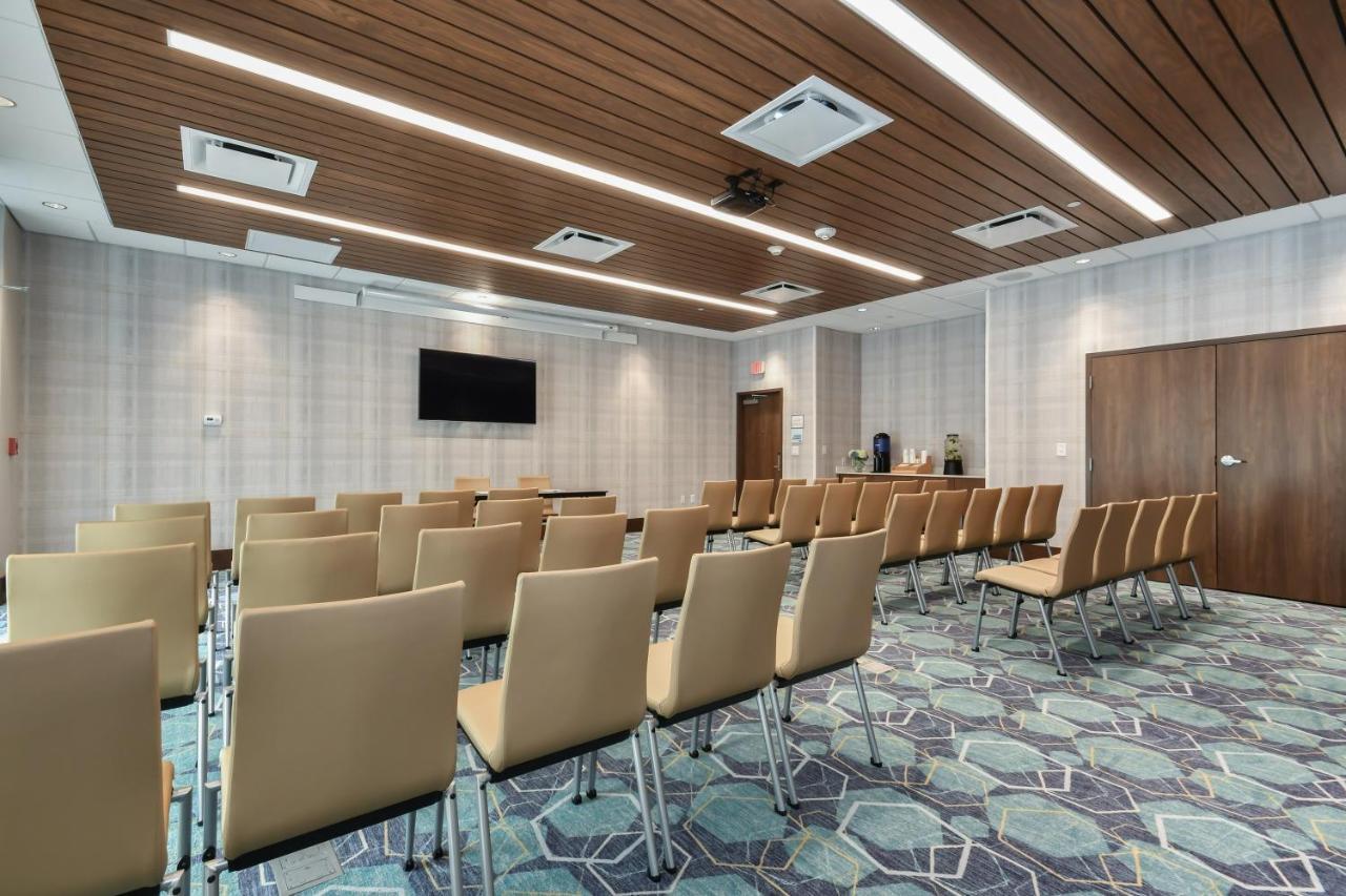 Holiday Inn Express & Suites Charlotte - Ballantyne By Ihg Exterior foto